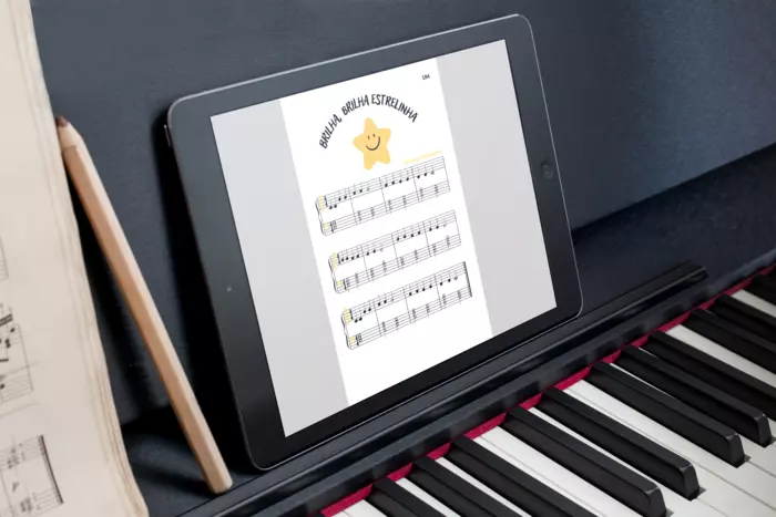 black-ipad-air-on-piano-2